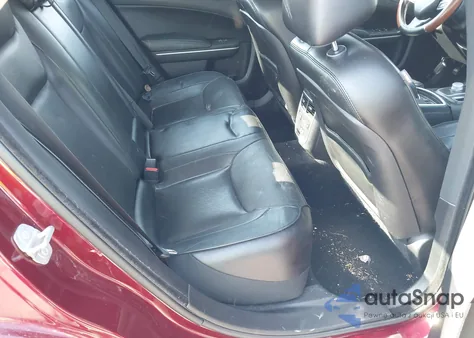 2019 Chrysler 300 Limited z USA, uszkodzony, nr VIN 2C3CCAEG9KH631199